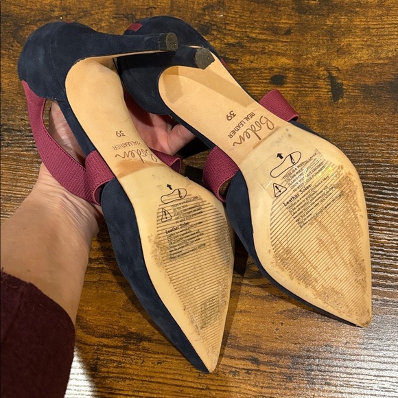 Boden Arabella pumps size 39 US Size 8 Navy Blue Suede Purple Pointy Toe Shoes - Picture 6 of 6